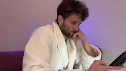 Alex Mann online show from December 14, 6:12 pm