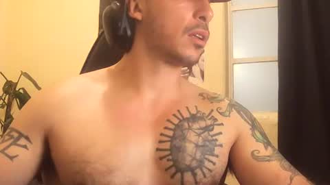 Alexxx online show from April 22, 7:00 am