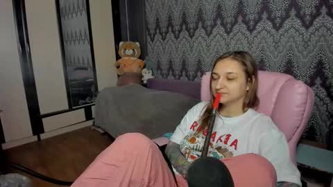 Snapshot of alexracc00n chatting on January 29, 4:15 am Alex online show from January 29, 4:15 am