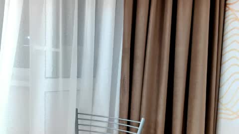 Alex online show from April 25, 6:38 pm