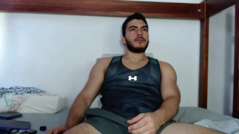 Snapshot of alexsb1998 chatting on March 1, 1:24 pm alexsb1998 online show from March 1, 1:24 pm