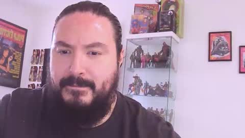 Snapshot of alextambet chatting on March 2, 4:14 pm alextambet online show from March 2, 4:14 pm