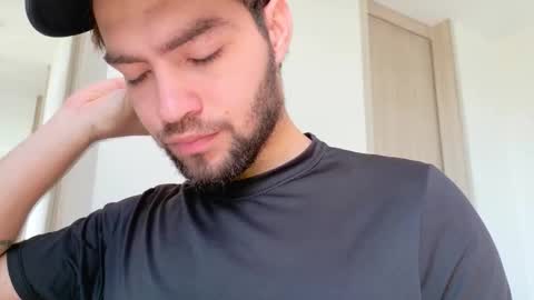 Snapshot of alextwunkk chatting on February 14, 4:48 pm Alex online show from February 14, 4:48 pm