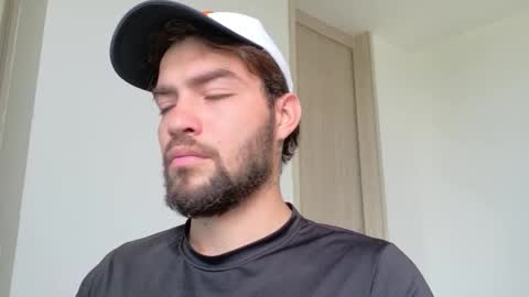 Snapshot of alextwunkk chatting on February 26, 8:30 pm Alex online show from February 26, 8:30 pm