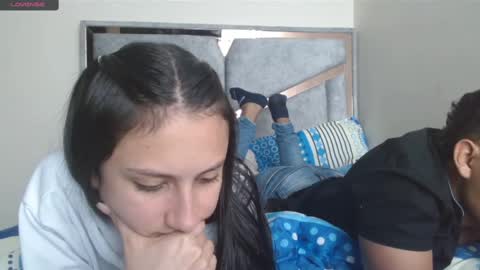 alex y luisa online show from February 14, 6:51 pm