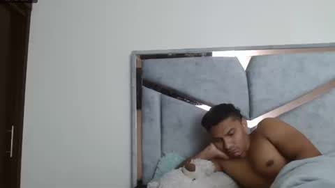 alex y luisa online show from September 10, 4:18 pm