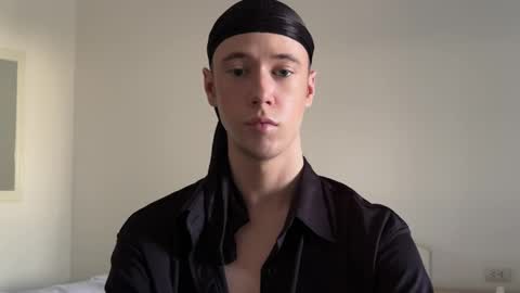 Snapshot of alexwos chatting on December 24, 6:55 am Alex online show from December 24, 6:55 am