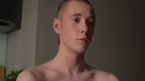 Snapshot of alexwos chatting on January 9, 6:17 am Alex online show from January 9, 6:17 am