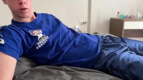 Snapshot of alexwos chatting on September 24, 6:39 am Alex online show from September 24, 6:39 am