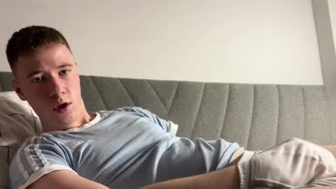 Snapshot of alexwos chatting on April 5, 8:44 am Alex online show from April 5, 8:44 am