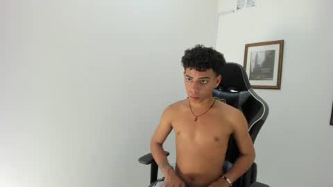 alexx_cum18 online show from June 30, 12:22 am