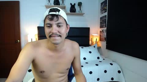 Alexx Leon online show from May 29, 7:56 pm
