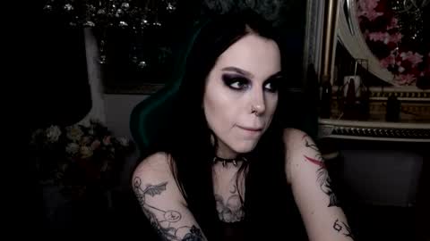 Snapshot of alexx_succubus chatting on February 23, 8:33 pm Alexx Succubus online show from February 23, 8:33 pm