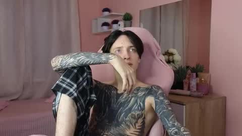 Alex online show from November 2, 12:40 pm