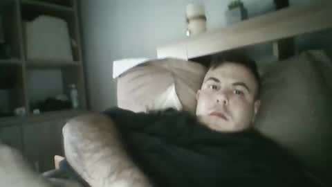 Snapshot of alexxro20 chatting on February 2, 3:33 pm alexxro20 online show from February 2, 3:33 pm