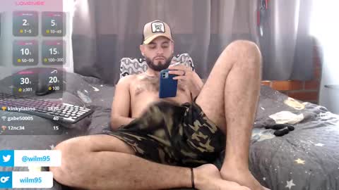 Snapshot of alexxx1106 chatting on January 22, 1:42 pm alexxx1106 online show from January 22, 1:42 pm