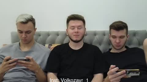 AlexDimaIgor online show from October 26, 2:12 pm