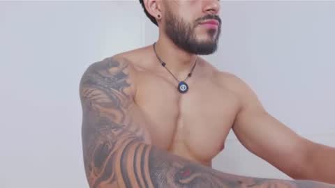 Alex   freelance model  instagram alex b229 online show from July 3, 2:34 pm