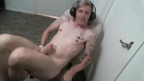 Snapshot of alexxxmic chatting on October 2, 2:46 pm Alexxxmic online show from October 2, 2:46 pm