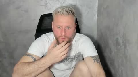 Snapshot of alexyno2020 chatting on February 26, 7:35 pm alexyno2022 ONLYFANS online show from February 26, 7:35 pm