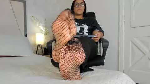 aleya_black online show from April 21, 1:42 am