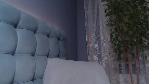 Alfie online show from December 15, 8:02 pm