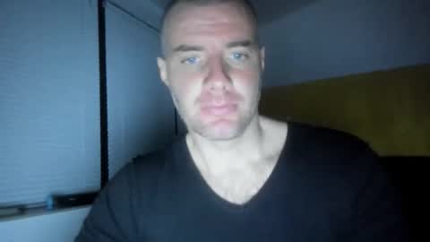 alfiesolomons87 online show from April 3, 8:18 pm