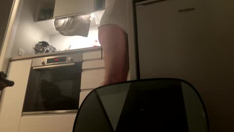 Snapshot of alfred151 chatting on March 10, 12:07 am Edgarrrdd1021 online show from March 10, 12:07 am