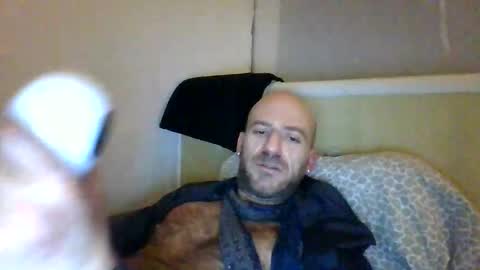 Snapshot of alfred151 chatting on March 29, 8:58 am Edgarrrdd1021 online show from March 29, 8:58 am