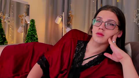 Alfreda online show from December 28, 8:58 pm