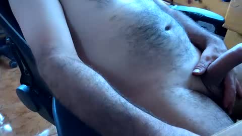 Snapshot of algodesente chatting on November 9, 5:11 pm Alguien online show from November 9, 5:11 pm