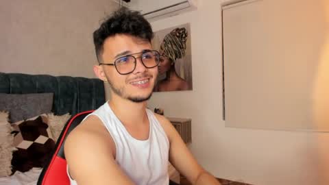 Snapshot of alhan_twink chatting on July 16, 7:36 am ALHAN online show from July 16, 7:36 am