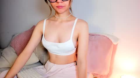 Hailey online show from June 11, 6:22 am