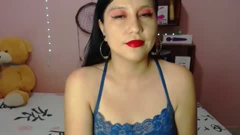 alixia online show from April 10, 9:41 pm
