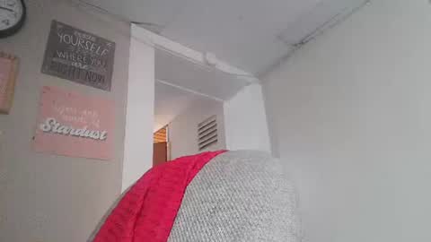 Snapshot of ali_tayler chatting on October 25, 3:07 pm ali_tayler online show from October 25, 3:07 pm