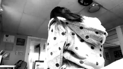 Snapshot of ali_tayler chatting on December 1, 3:17 pm ali_tayler online show from December 1, 3:17 pm