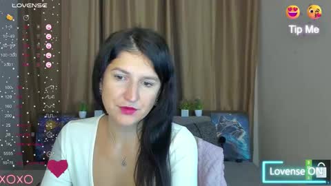 Alianna online show from November 11, 6:35 am