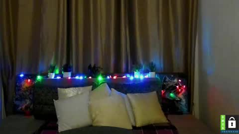 Alianna online show from December 17, 6:30 am