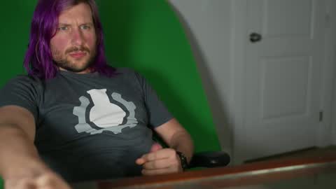 Snapshot of alibastersword chatting on February 18, 4:19 am Luke online show from February 18, 4:19 am