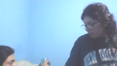 Snapshot of alibava22 chatting on March 25, 1:44 am alibava22 online show from March 25, 1:44 am