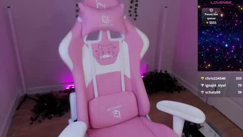 alic_black online show from March 11, 4:10 am