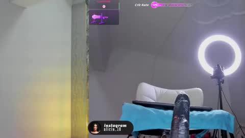 Snapshot of aliccecooper chatting on February 27, 10:48 am alicia online show from February 27, 10:48 am