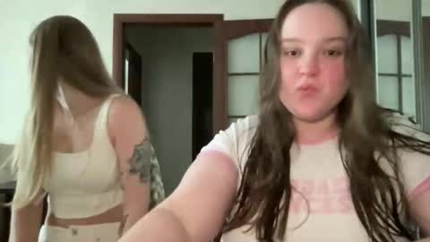 alice8989 online show from September 24, 9:01 am