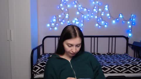 Snapshot of alice_________________________ chatting on January 2, 7:51 pm Alice online show from January 2, 7:51 pm