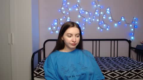 Snapshot of alice_________________________ chatting on January 19, 7:58 pm Alice online show from January 19, 7:58 pm