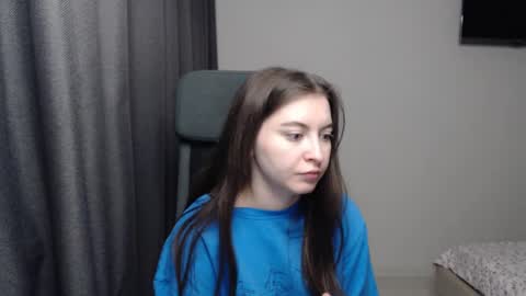 Snapshot of alice_________________________ chatting on February 2, 5:04 pm Alice online show from February 2, 5:04 pm