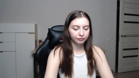 Snapshot of alice_________________________ chatting on February 23, 10:09 pm Alice online show from February 23, 10:09 pm