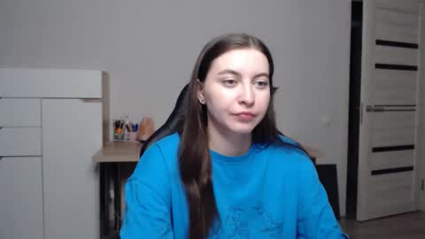 Snapshot of alice_________________________ chatting on February 28, 12:43 am Alice online show from February 28, 12:43 am