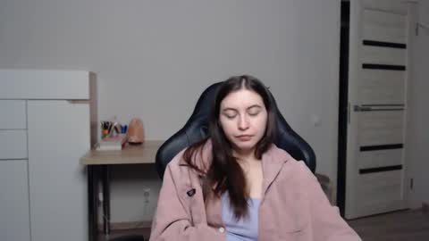 Snapshot of alice_________________________ chatting on March 2, 1:58 am Alice online show from March 2, 1:58 am