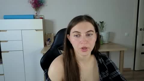 Snapshot of alice_________________________ chatting on September 10, 10:04 am Alice online show from September 10, 10:04 am